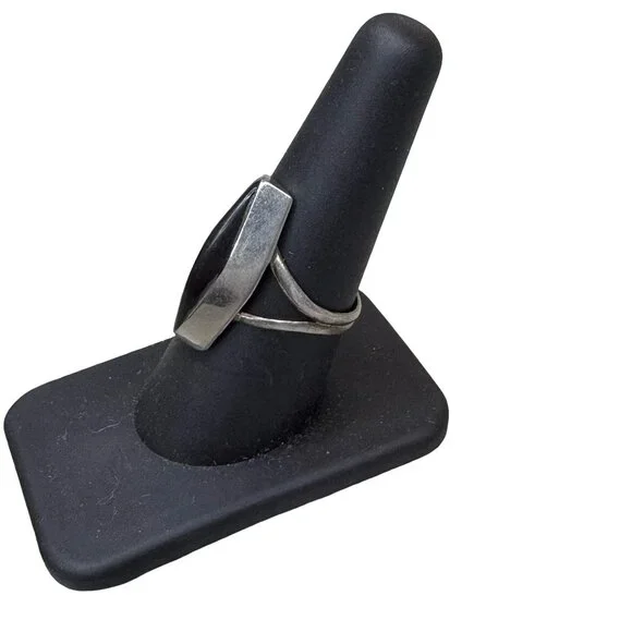 Vintage Modernist MCM Sterling Silver Ring Black Onyx Marquise Cut Stone Size 8 - Picture 3 of 10